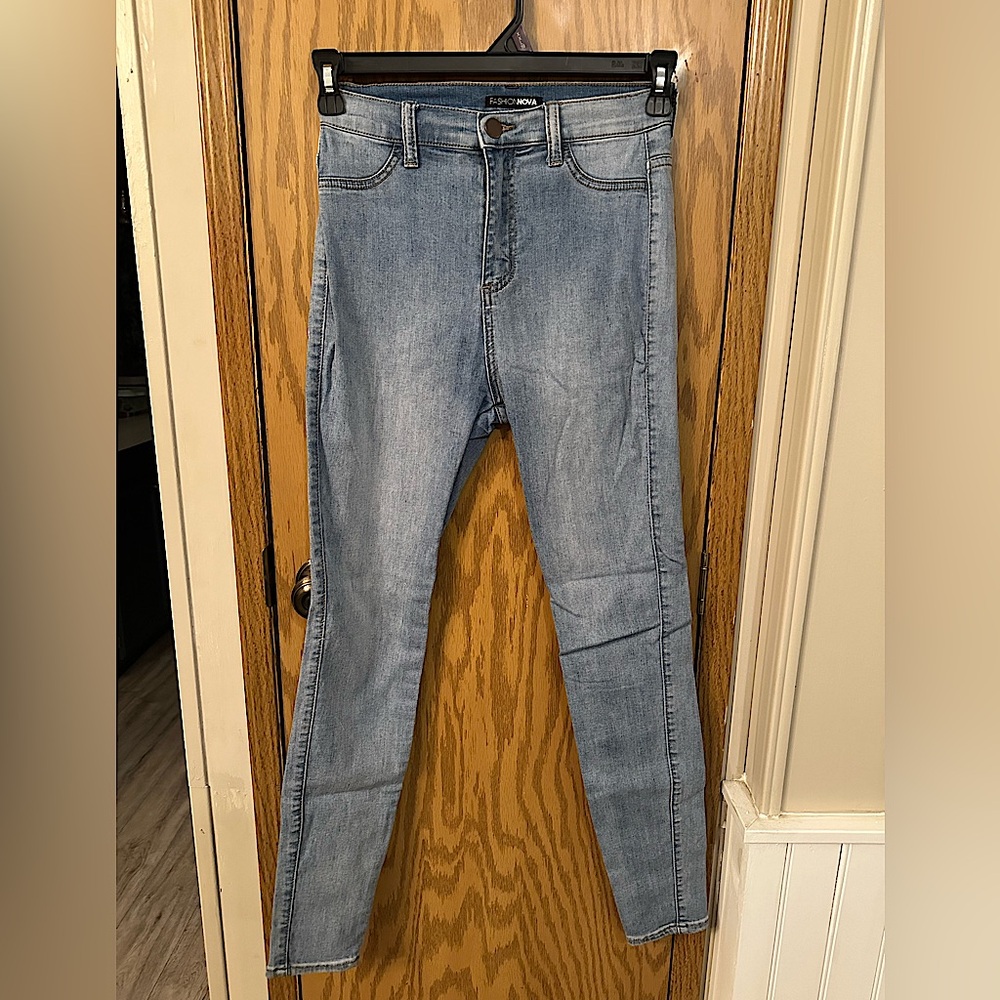 NWOT Fashion Nova High Waisted Skinny Jeans